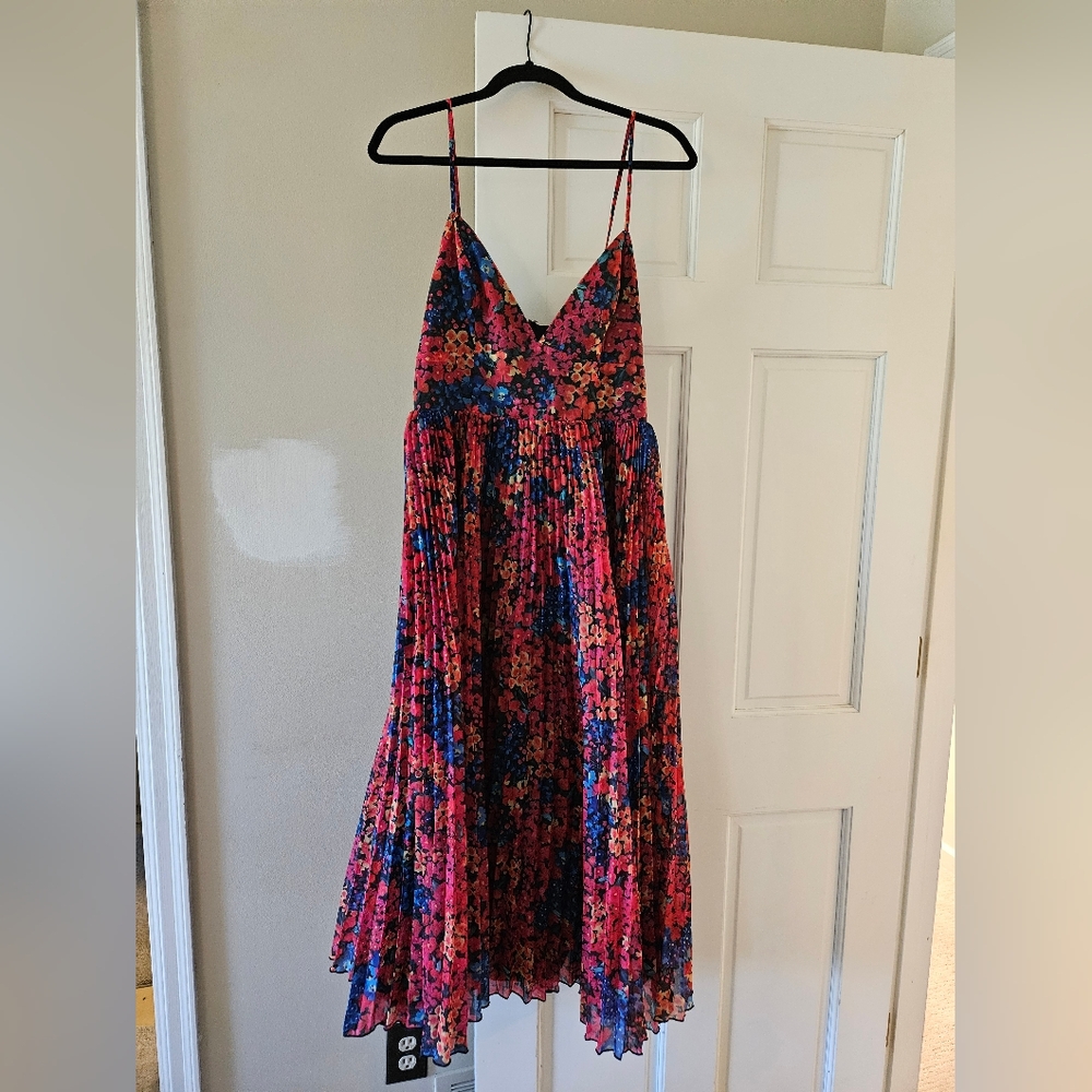 Lulu's Red Floral Pleated Midi Dress with Blue Accents - Picture 5 of 5